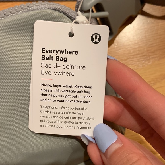 NWT Lululemon Everywhere Belt Bag - Picture 4 of 4